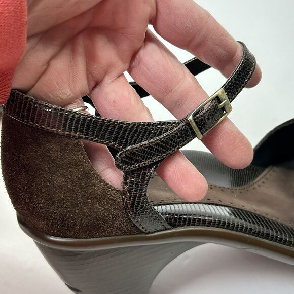 Dansko Women's 40 9.5-10 Pumps Brown Ankle Strap Cuban Heels Suede *READ* - Picture 10 of 12